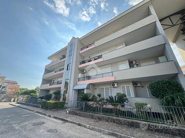 4 LOCALI A CASERTA