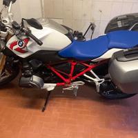 Sella completa per BMW R1200R LC R1250R come nuova