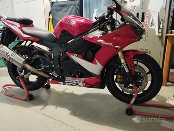 Yamaha YZF R6 - 2005