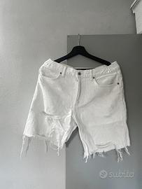 Pantaloncini di jeans con strappi bershka da uomo