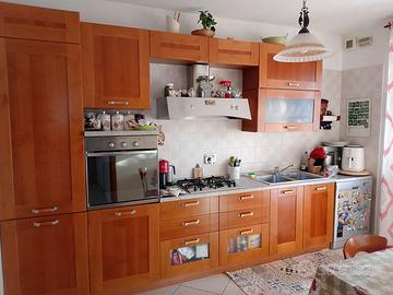 Cucina con elettrodomestici Torino