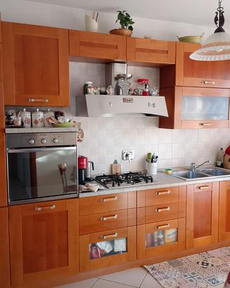 Cucina con elettrodomestici Torino