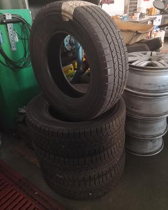 4 gomme invernali 225/70 r 16 pirelli