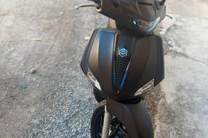 Scooter piaggio 150!s