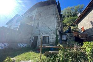 Rustico / Casale di 127 m² a Sorico