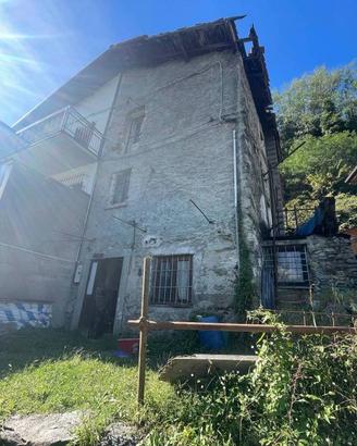 Rustico / Casale di 127 m² a Sorico