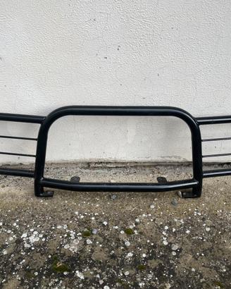 Bull bar anteriore