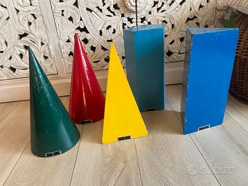 Vintage solidi geometrici in legno