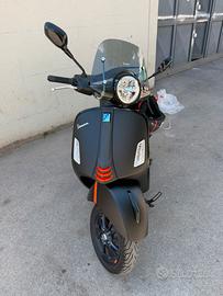 Vespa 300 gts