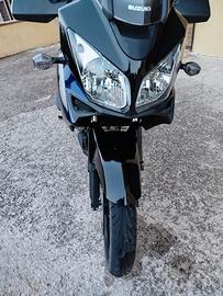 Suzuki V Strom 1000

