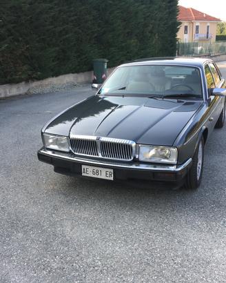 Jaguar Daimler xj 40