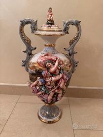 Anfora in Capodimonte