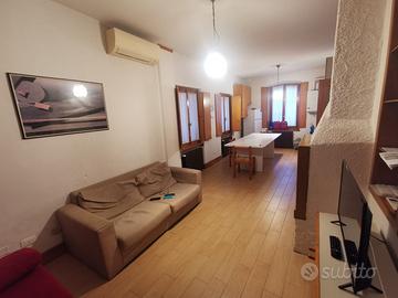 Camera singola in villa in centro storico