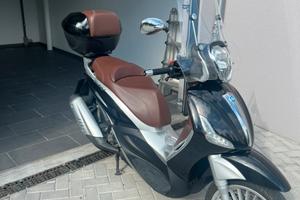 Beverly 300 ie pari al nuovo