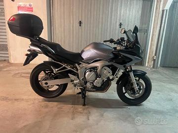 Yamaha Fazer 600