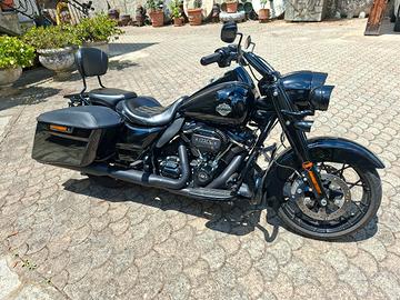 Harley Davidson Road King special 2022