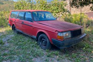 Volvo 240 Polar