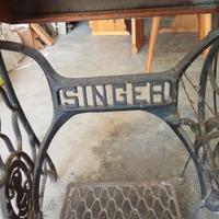 Macchina da cucire ANTICA  marca SINGER