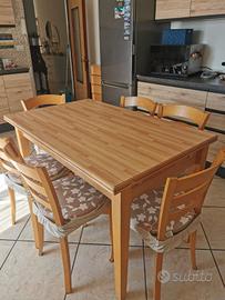 Tavolo in legno massiccio rovere + sedie