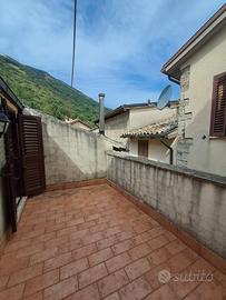 Leonessa - Palazzetto cielo terra centro storico