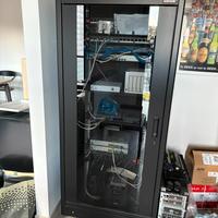 Armadio Rack completo di accessori