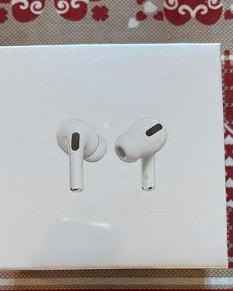 Apple AirPods Pro con custodia di ricarica