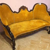 Divano d'epoca due posti in velluto