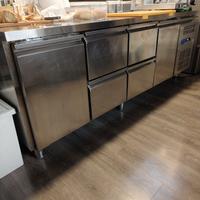 Tavolo refrigerato acciaio 4 cassetti 223x70