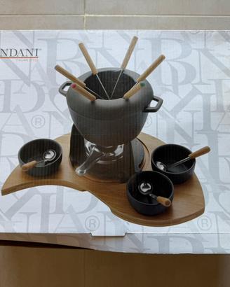 Set FONDUTABrandani 17 pezzi ghisa e bamboo -NUOVO
