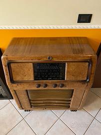 Mobili antichi per casa ed un vogatore