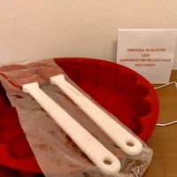 Tortiera in silicone + paletta + pennello