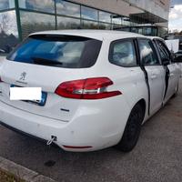 Peugeot 308 del 2016 per ricambi