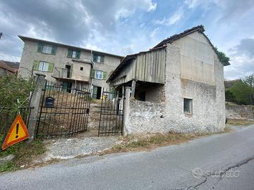 Casa indipendente Da Ristrutturare