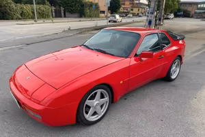 Porsche 944 Turbo S