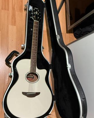 Chitarra elettroacustica Yamaha APX600