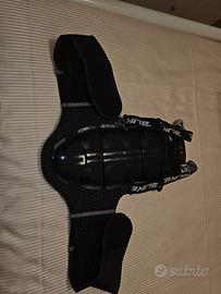 paraschiena moto 