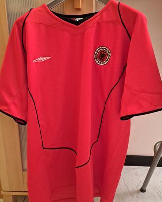 T-shirt sportiva mai usata