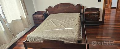 Letto, Credenza, 2 Comodini in legno