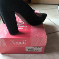 scarpa con laccetto all caviglia