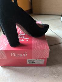 scarpa con laccetto all caviglia