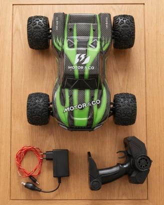 monster truck modificato  