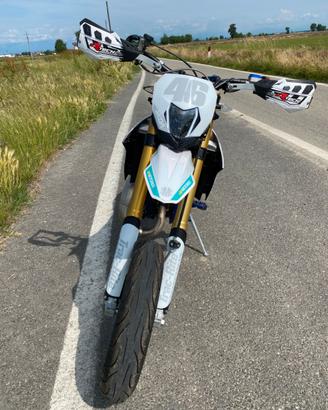 PARAFANGO ANTERIORE SUPERMOTARD BIANCO SUPERMOTO UNIVERSALE MOTO R-TECH