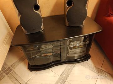 tavolino con ante in vetro e ruote  ruote