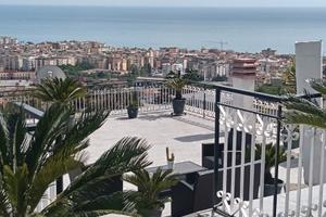 Sala Abbagnano - Attico con terrazzo vista mare