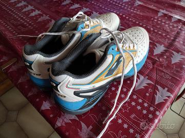 Scarpe Lotto Spaiate - Collezione Paranormale