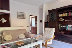 4 LOCALI A CAPRAROLA
