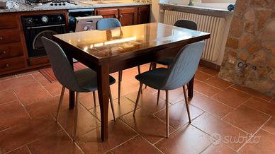 tavolo in LEGNO MASSELLO allungabile 