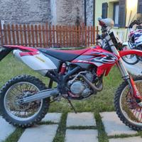 Beta 400 rr con miniescavatore 