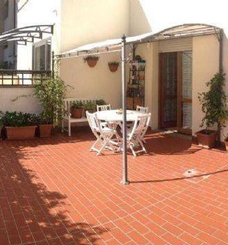 Appartamento di 70 m² con 3 locali e box auto a Fi