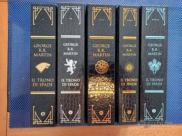 SERIE COMPLETA DI LIBRI DE "IL TRONO DI SPADE"